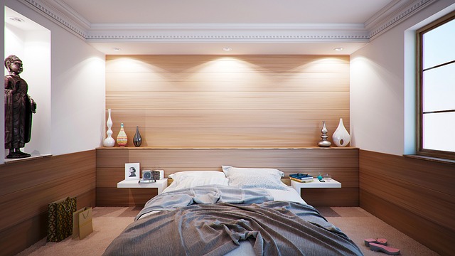 ložnice s nízkou postelí.jpg